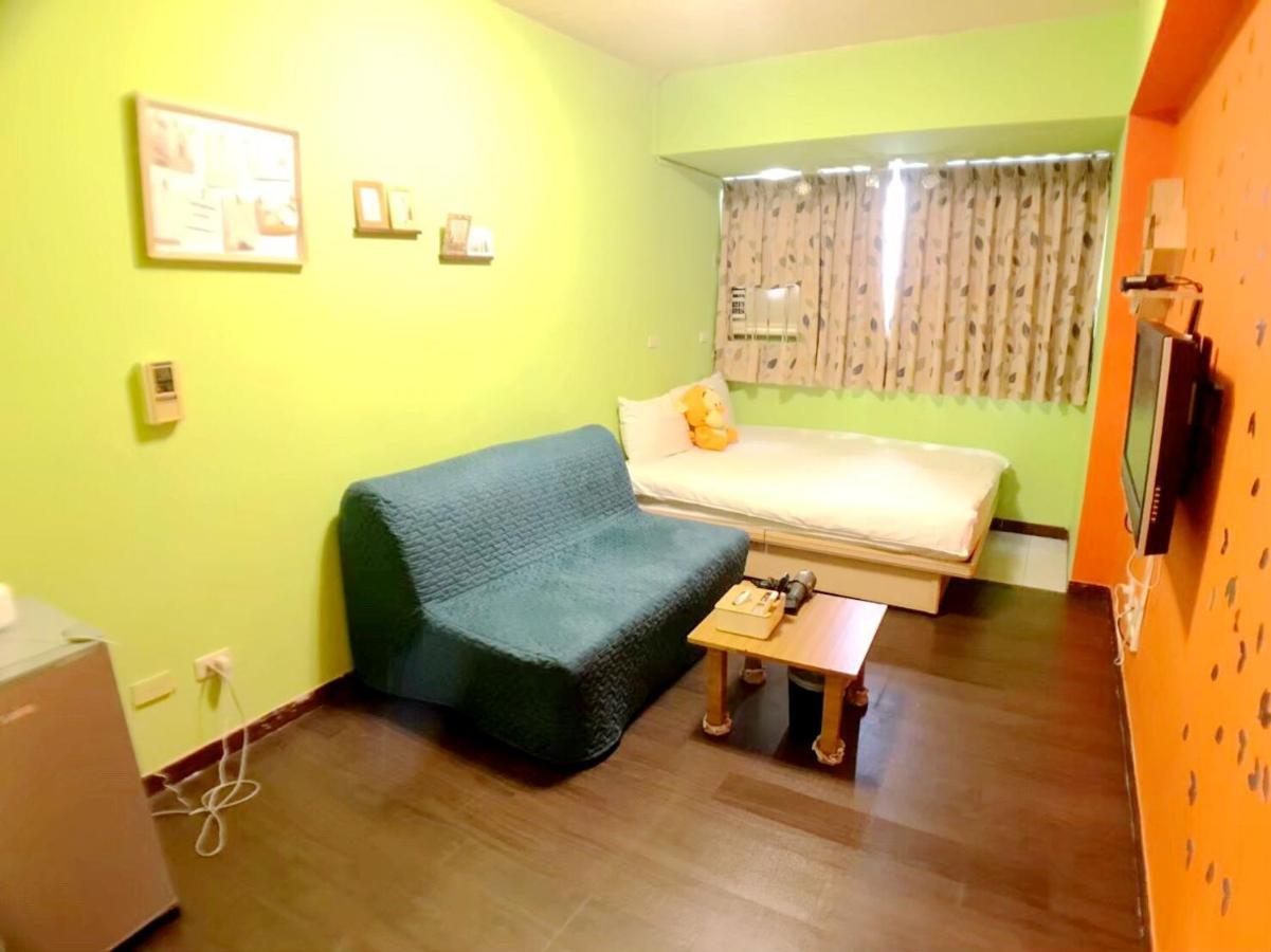 Happines Trip Inn Taichung Eksteriør bilde